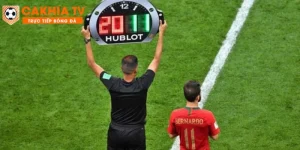 Luật thay người trong bóng đá: Khi nào được thay, bao nhiêu người?